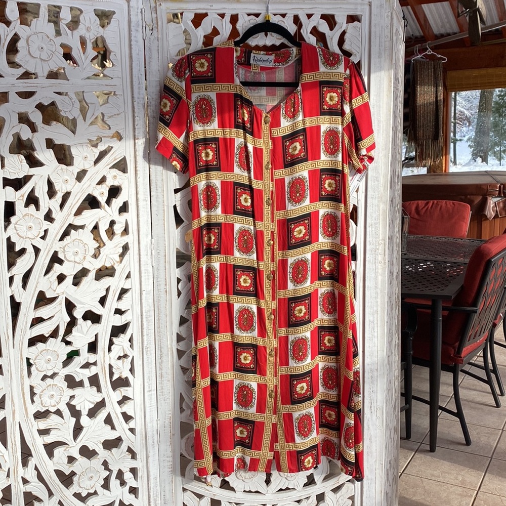 Vintage 70s Red Floral Medallion Tie-Back Dress with Cap Sleeves–Medium